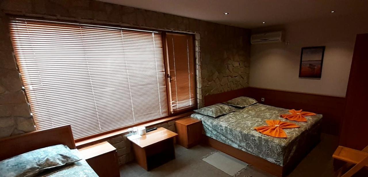 Семеен Хотел Къща Тодорови Stara Zagora Exterior foto